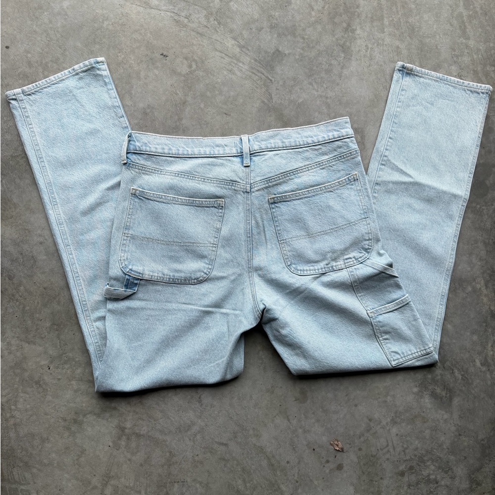 Men’s Express Light Wash Straight Carpenter Jeans 
33x34 - Picture 2 of 3
